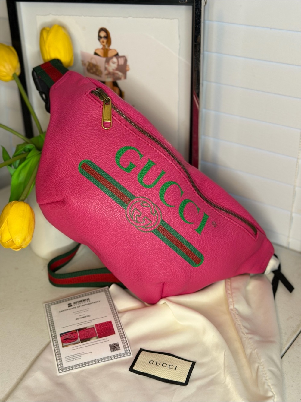 Gucci Pink Logo Belt Bag / Crossbody Bag 💗💚